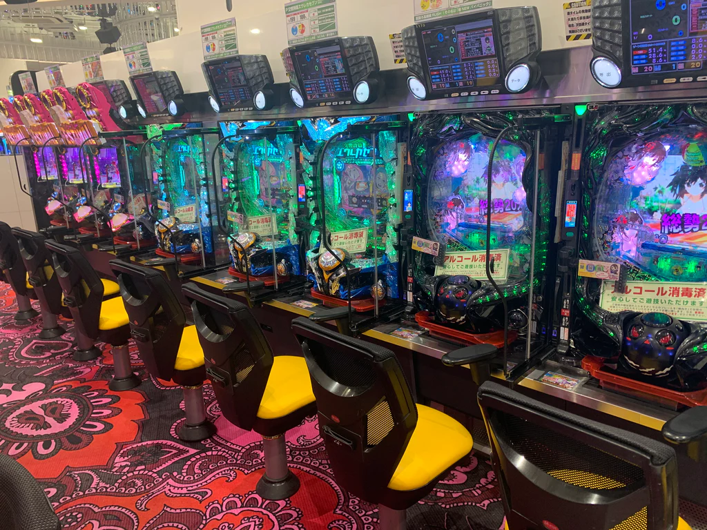 Shinjuku Cosmos Pachinko details